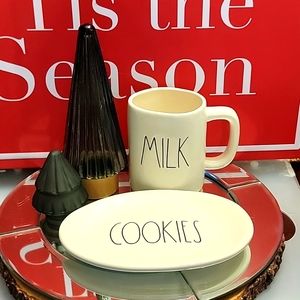 NWOT RAE DUNN MILK AND COOKIES SET